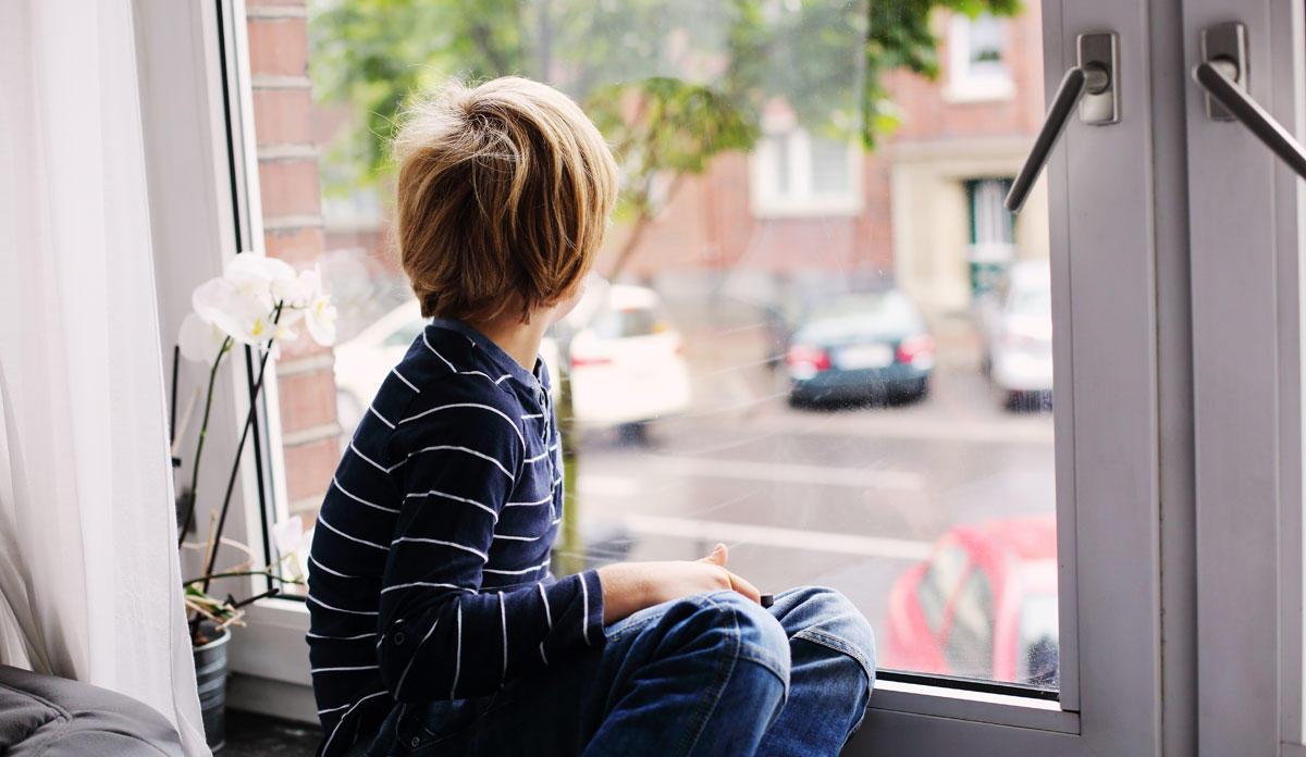 Cuatro claves para ayudar a los niños a vencer el miedo a salir de casa.