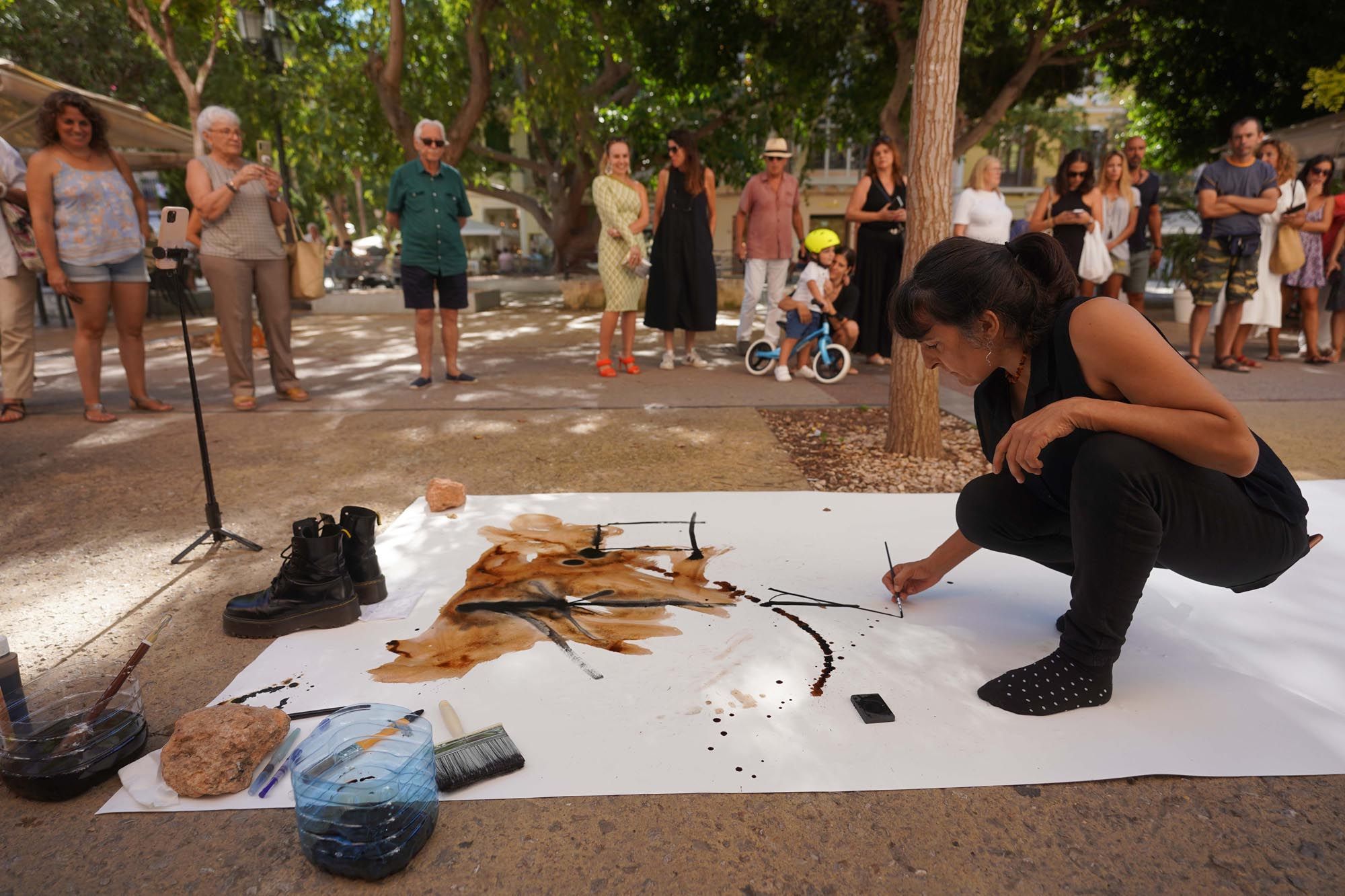 Mural en vivo al son de la música en Ibiza