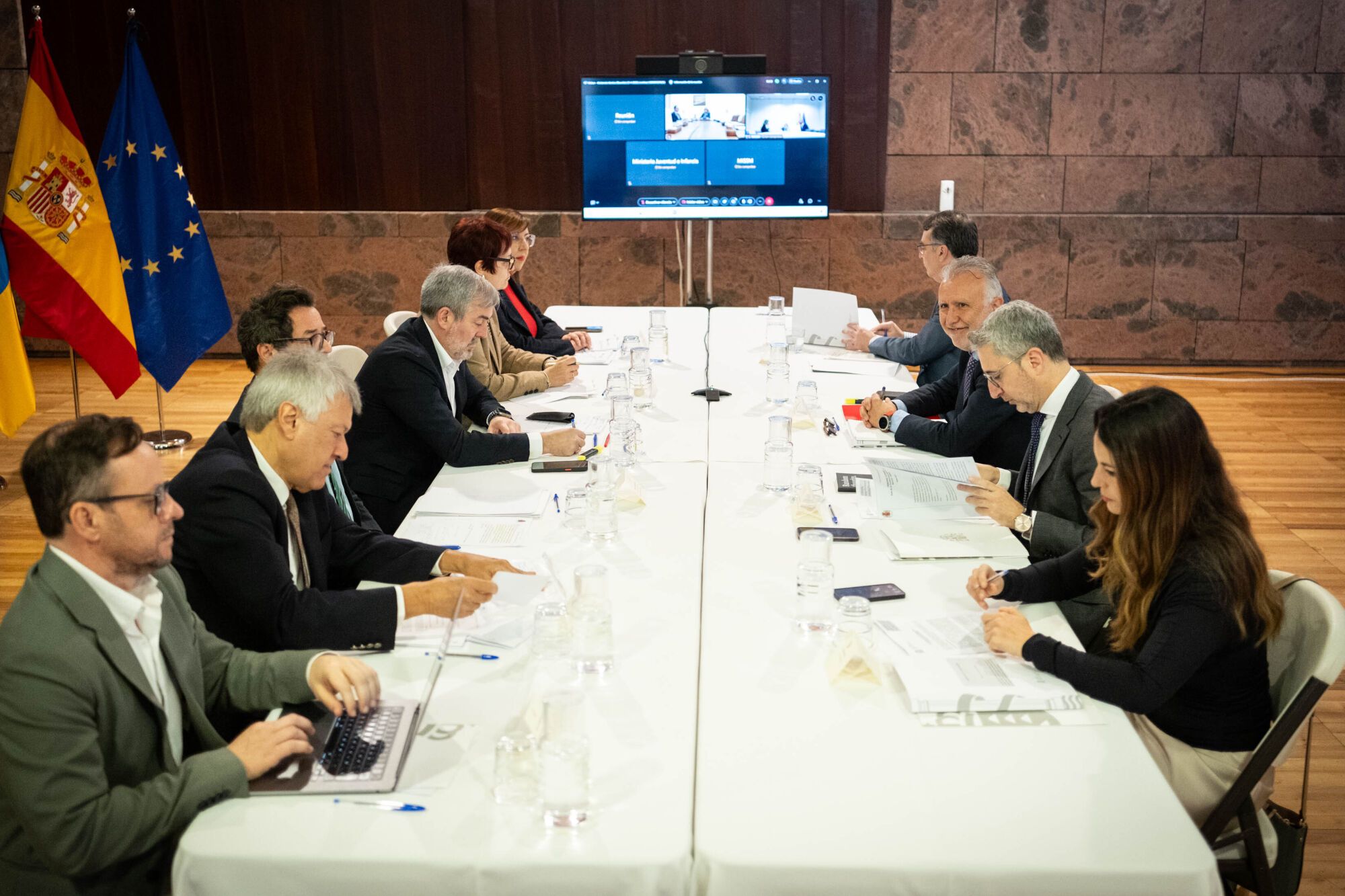 Reunión interministerial para el reparto de menores que llegan a Canarias