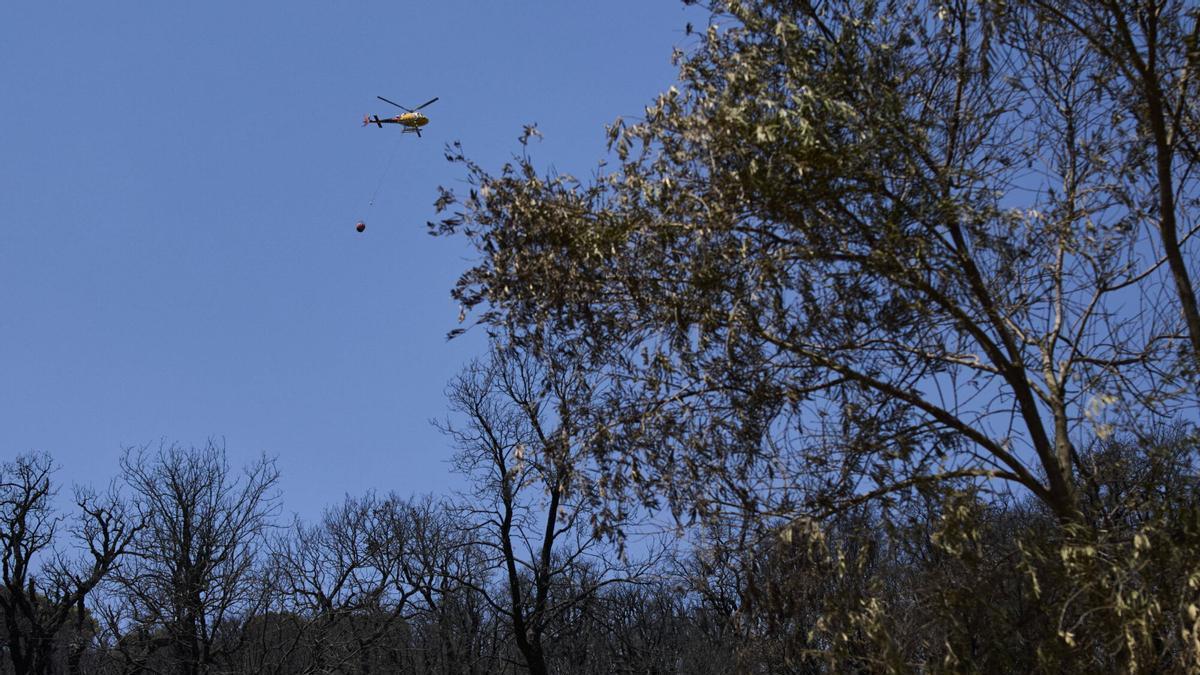 Les imatges de l'incendi a Mas Ambròs i Vall Repòs