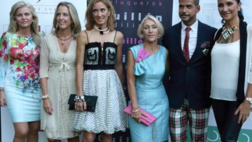 May Ramírez, Inmaculada Suárez, Mari Ángeles de las Heras, Rosario Berrocal, Javier Alcántara y Gemma Melé, antes de que comenzara la gala.