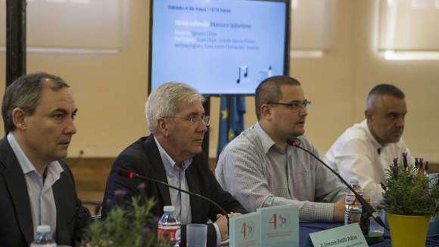 José Antonio García, Fernando Padilla, Diego Valiño y Rafael Gutiérrez, de izquierda a derecha, ayer, en la inauguración de la feria.