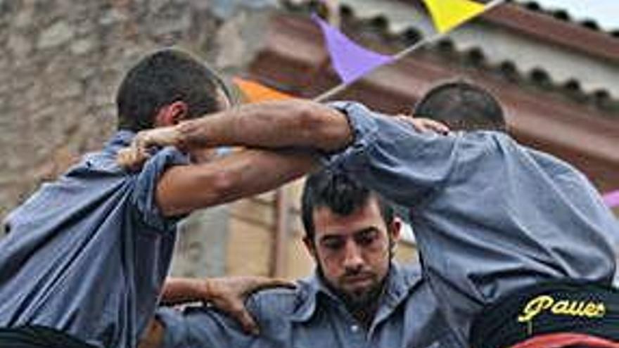 Castells i gegants fan viva la cultura popular