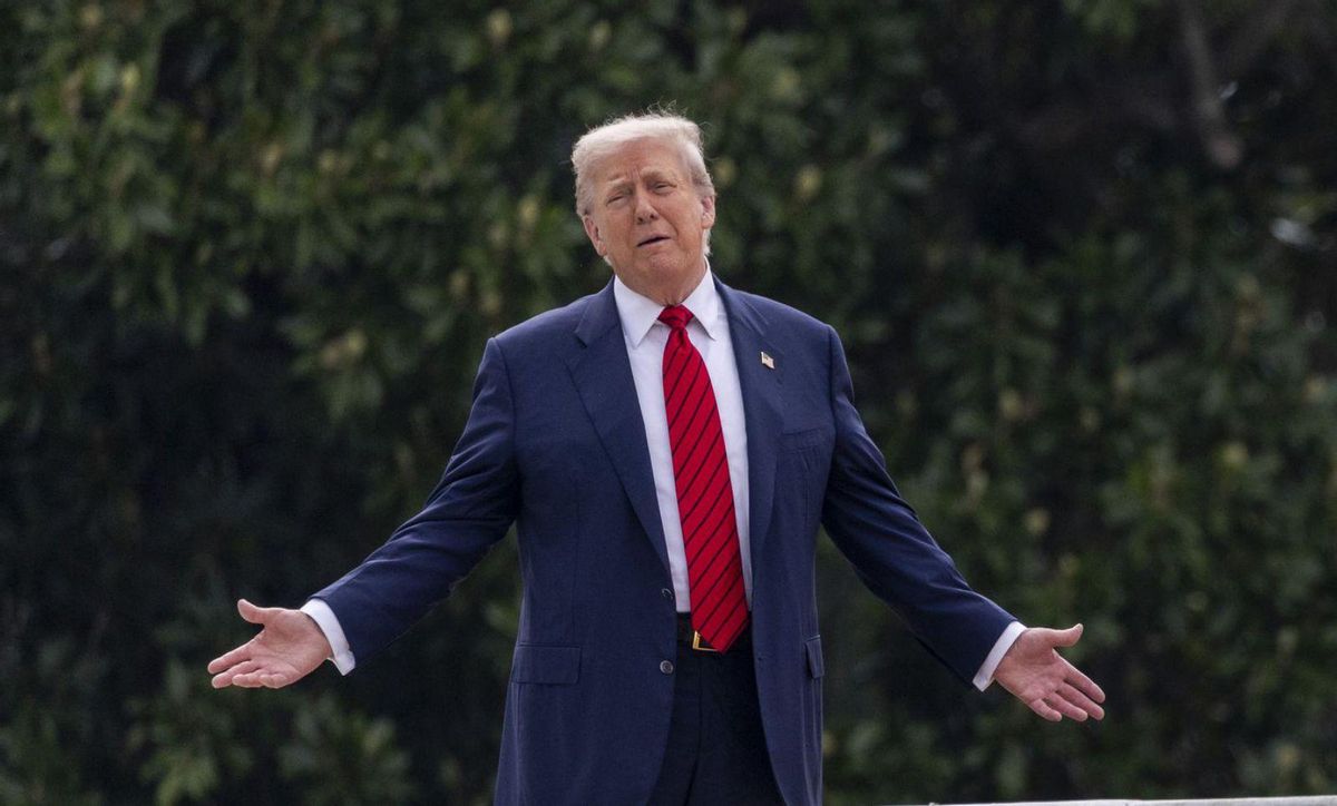 Trump amenaça ara la UE amb uns aranzels del 35% Trump amenaça ara la UE amb uns aranzels del 35%