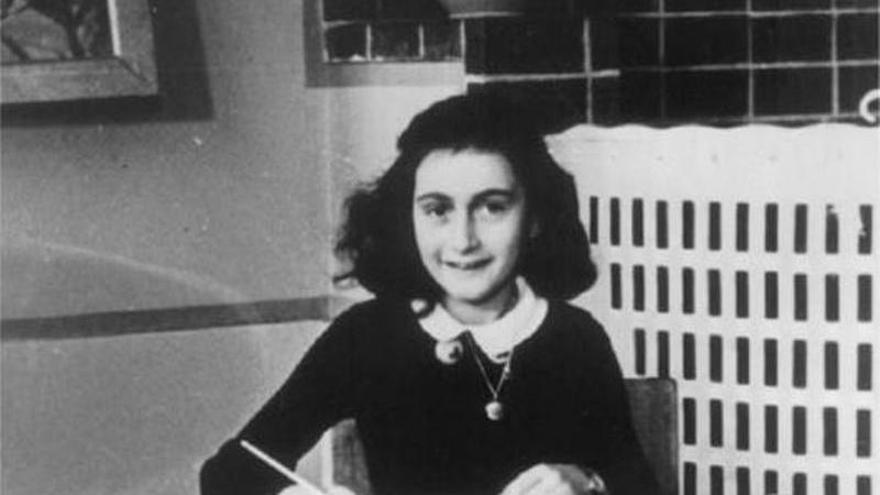 ¿Quién delató a Ana Frank?