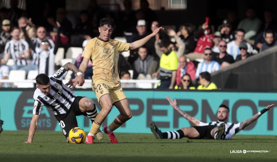 Partido de LaLiga Hipermotion que enfrenta al Cartagena y al Málaga CF