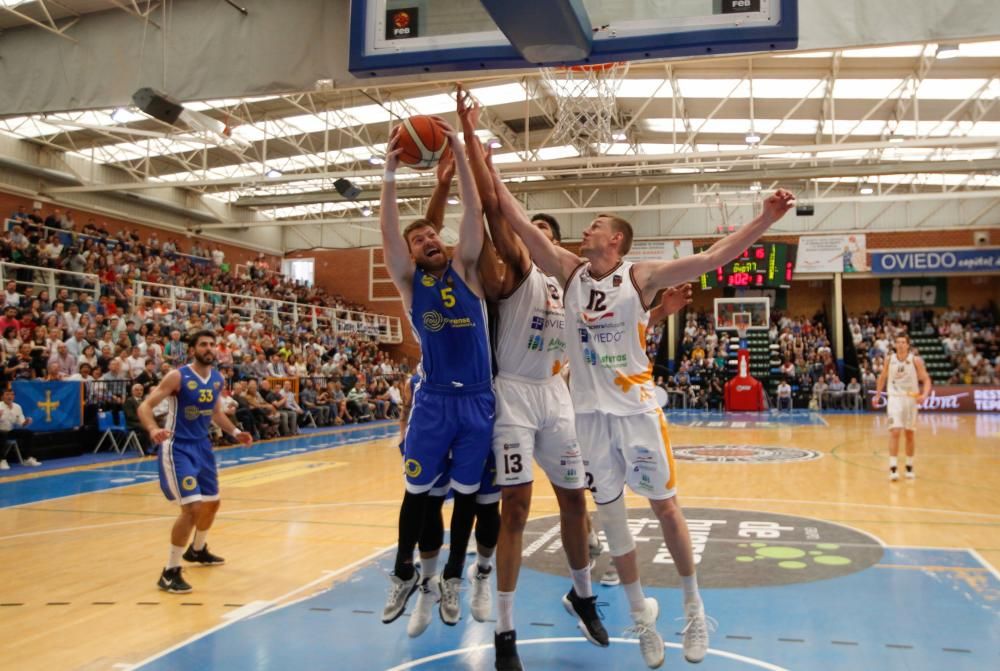 El Oviedo Baloncesto vence al Ourense en Pumarín