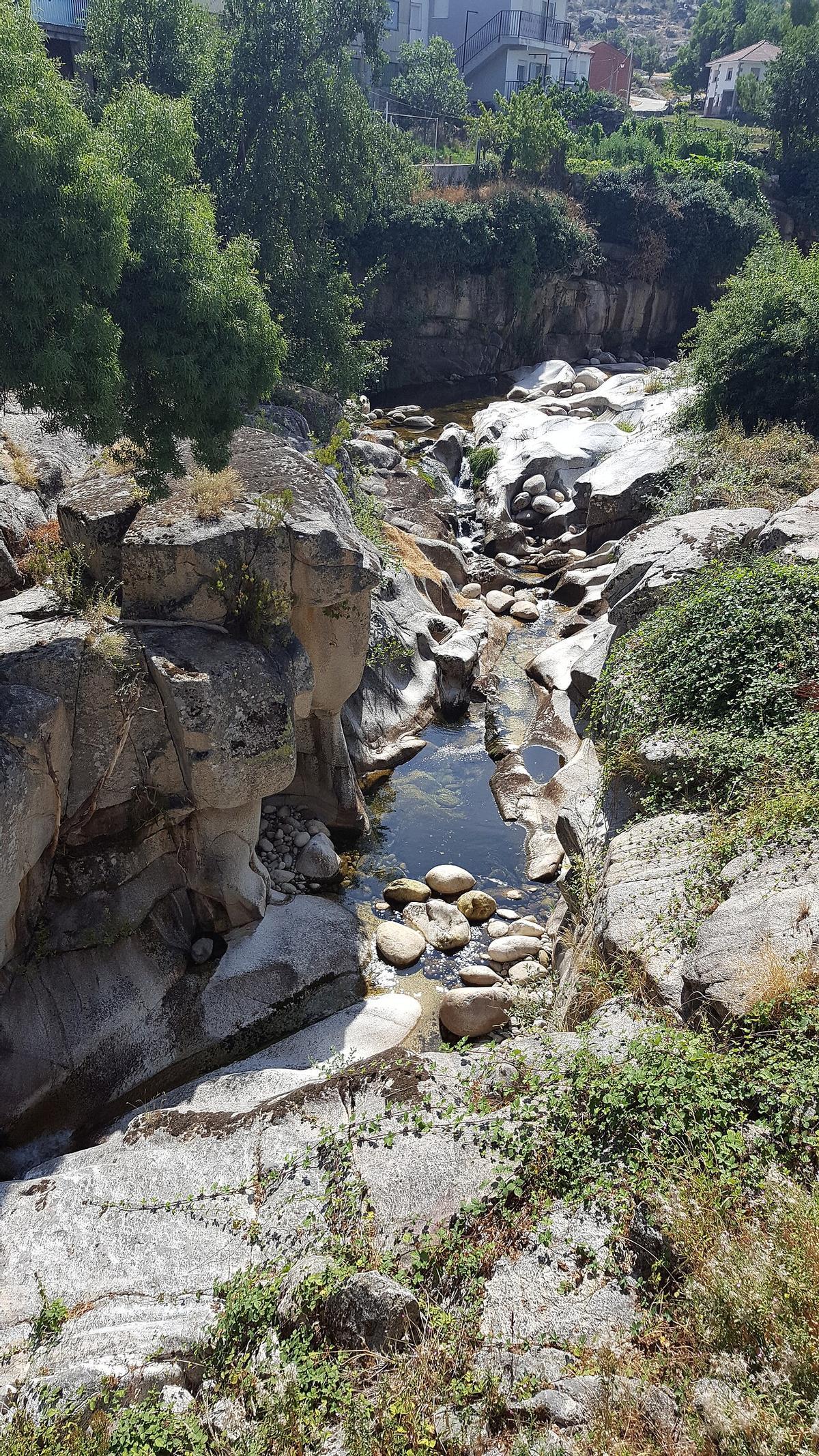 Garganta de Galín Gómez en Nava del Barco, Ávila