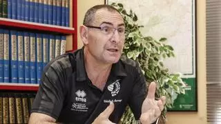 Adolfo Gómez busca en el mercado extremeño el próximo entrenador del Arroyo