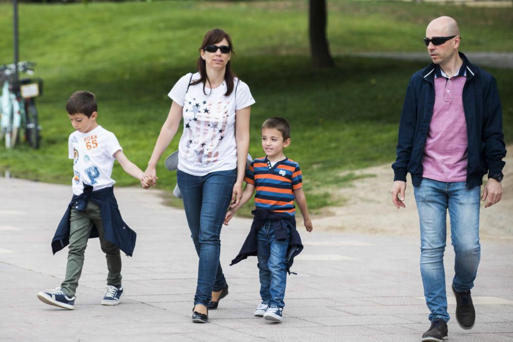 Actividades en el jardín del Túria, el antiguo cauce del río en València.