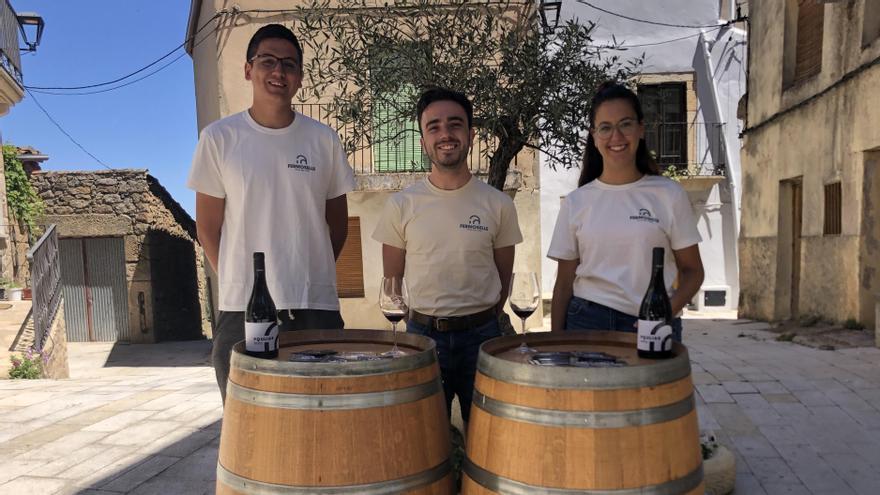 Tres estudiantes del Grado de Geografía de la Universidad de Salamanca realizan sus prácticas curriculares en Fermoselle Villa del Vino.