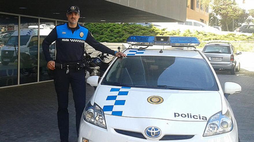 Berni Tamames, con el uniforme de la Policía Local de Lleida. Estaba de servicio cuando empezó a encontrarse mal.