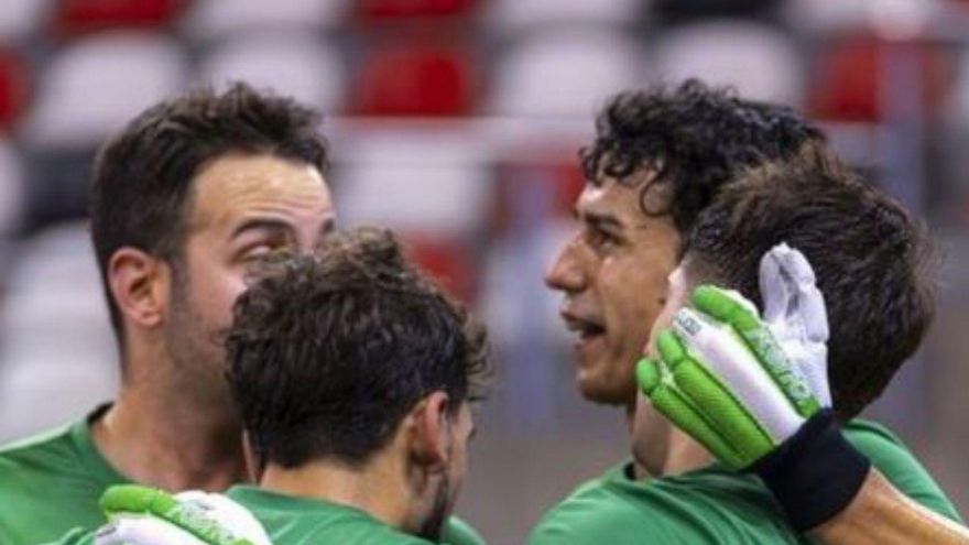 9-2 | El Liceo se estrena con goleada ante el Barcelos