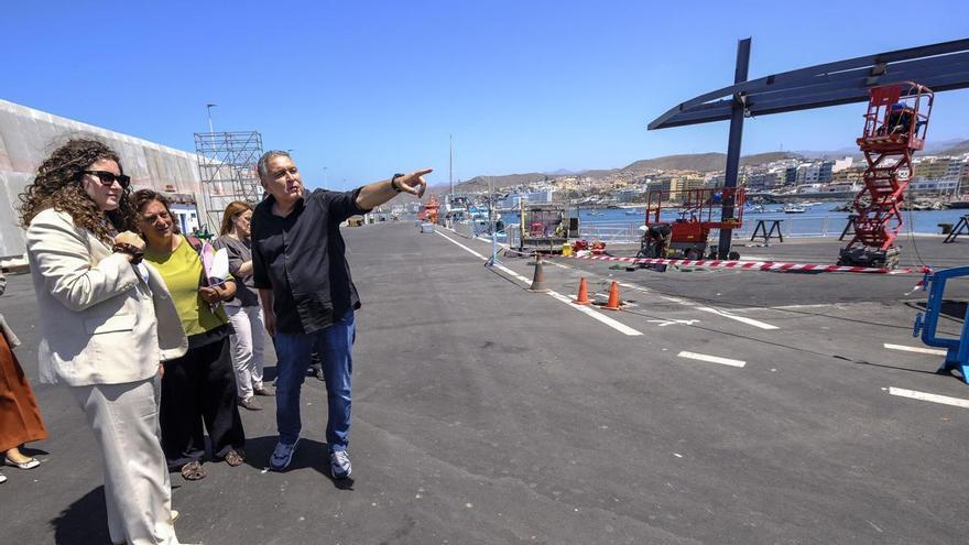 Preparativos en el muelle de Arguineguín ante la visita del papa León XIV a la isla de Gran Canaria