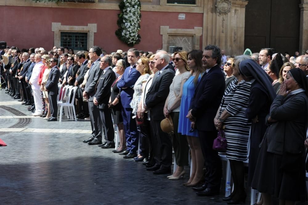 Coronación de la Virgen de la Soledad en la plaza Belluga