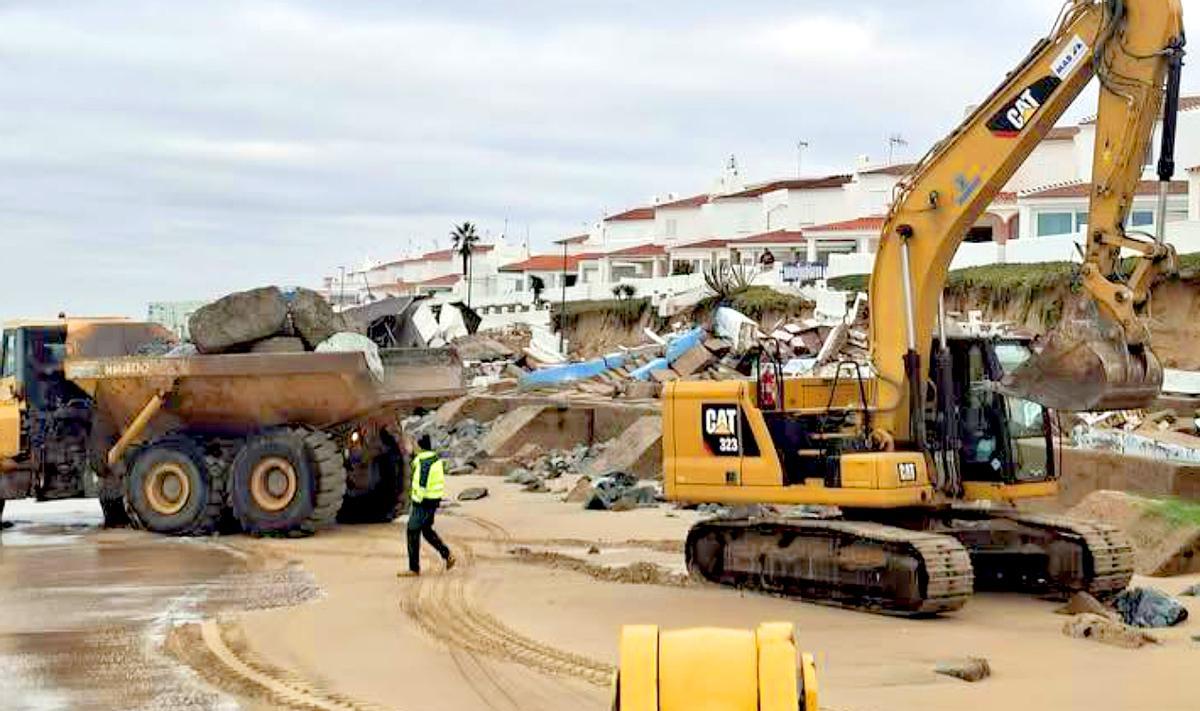 Obras de regeneración en Matalascañas.