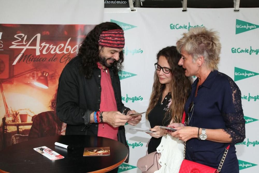 Firma de discos de El Arrebato en El Corte Inglés de Murcia