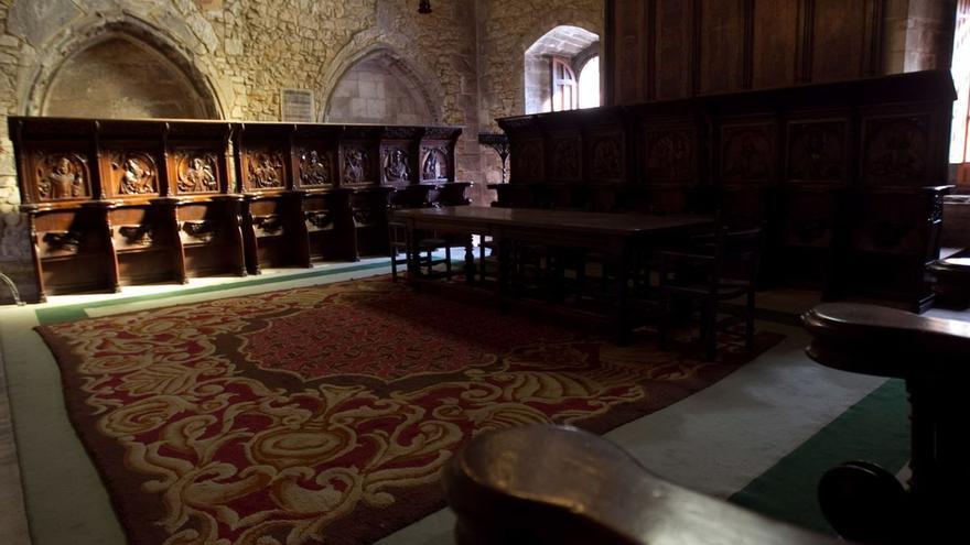 Sillería del coro de la Catedral de Oviedo, en la sala capitular.