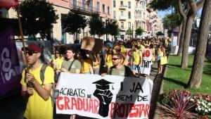 Manifestación de docentes este miércoles en la Rambla Nova de Tarragona.