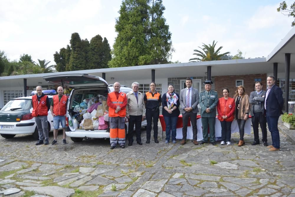 Exhibición solidaria de la Guardia Civil para recaudar fondos para Cruz Roja