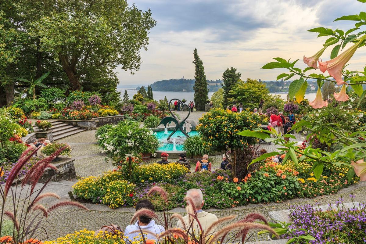 Vistas del jardín botánico de Mainau, en Alemania.