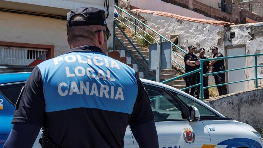 Imagen de archivo de la Policía Local y la Nacional en Las Palmas de Gran Canaria