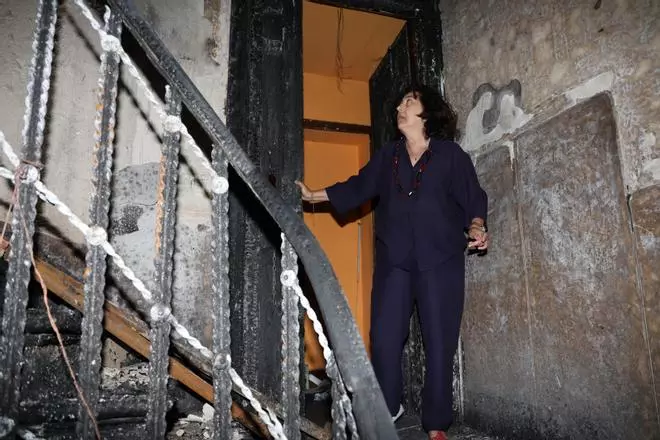 Así ha quedado el edificio que ardió en Sanjurjo Badía: "Invertí 80.000 euros en arreglar este edificio y ahora, es una ruina"