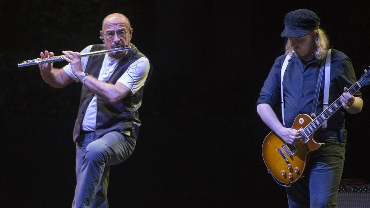 Ian Anderson, de Jethro Tull, en una actuación en el Festival Jardins de Pedralbes