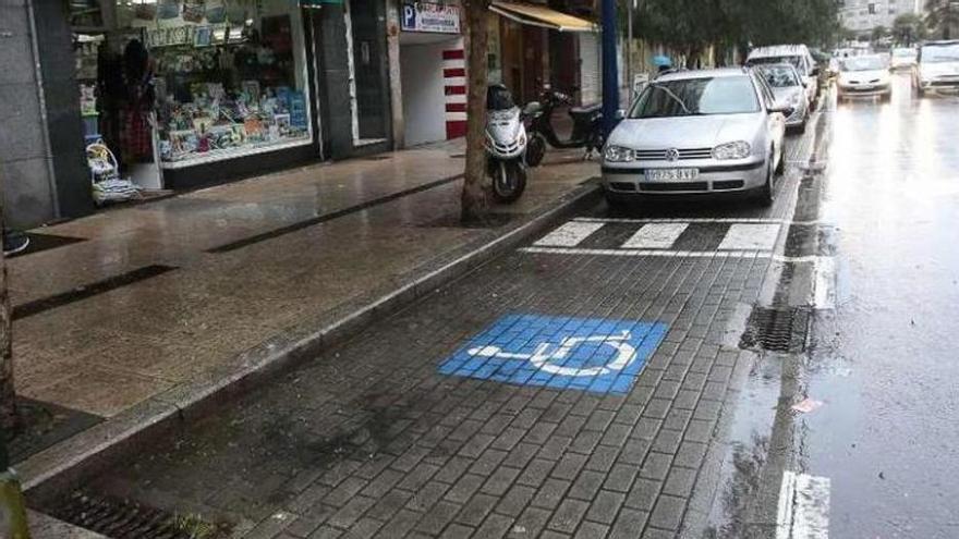 Denunciados por usar la tarjeta de discapacidad de una fallecida para aparcar desde hacía dos años