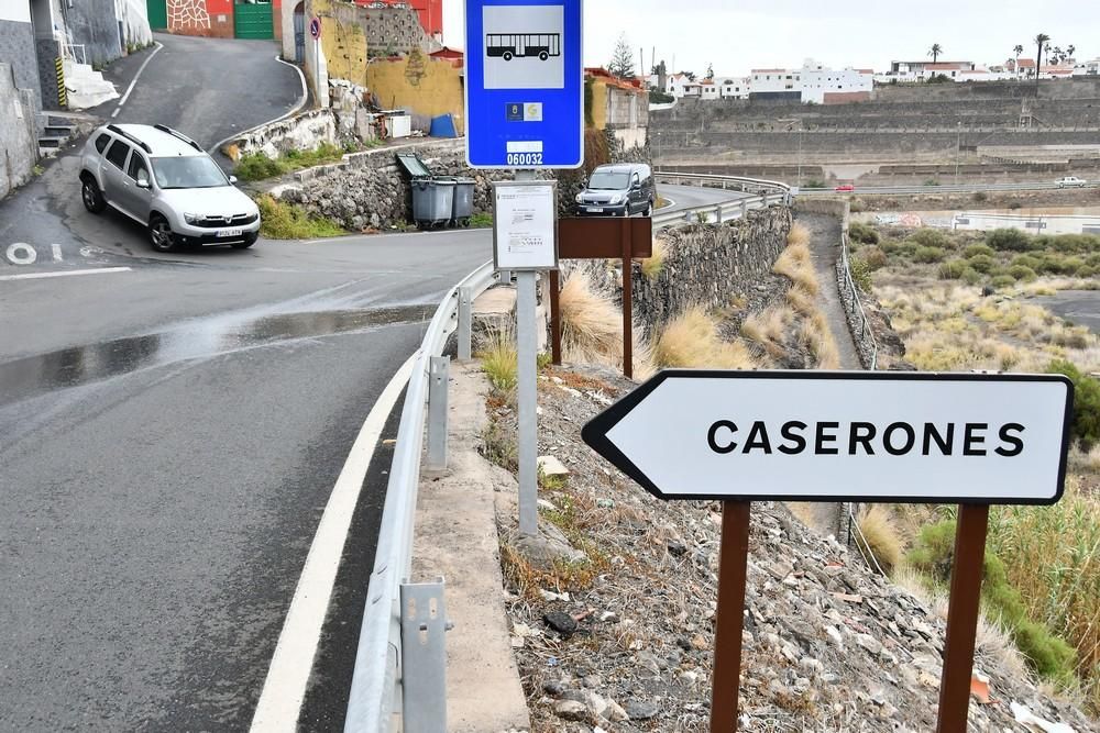 Carretera que sube a Caserones desde la calle Ceres