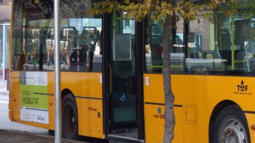 Un dels autobusos de la flota de transport urbà de Figueres