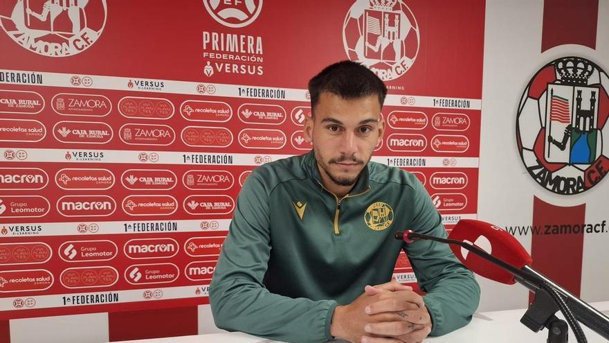 Mario García, jugador del Zamora CF: "Si bajas el acelerador, te pasan por encima"
