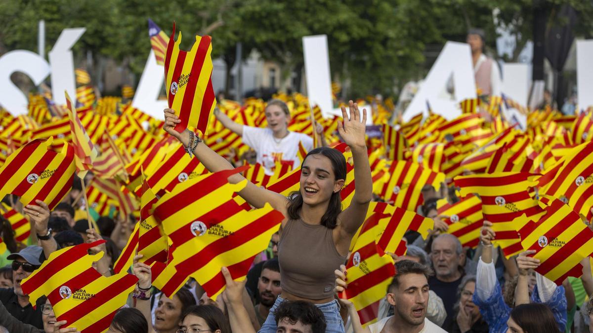 FOTOS | Multitudinaria Diada per la Llengua de Mallorca