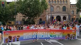 La manifestación del Orgullo LGTBI ya marcha por las calles de Zaragoza