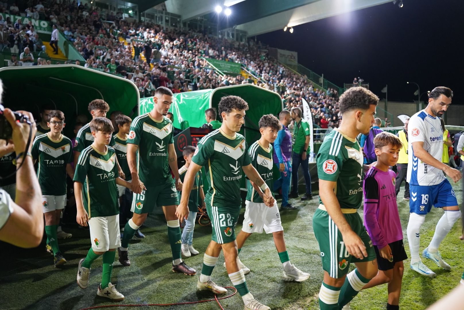 Las imágenes del Cacereño-Tenerife