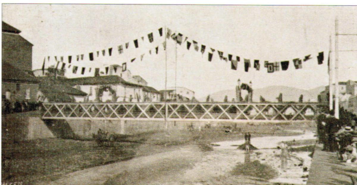 Inauguración del Puente de los Alemanes en 1909.