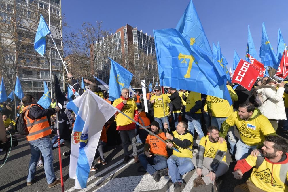 Manifestación de trabajadores de Alcoa en Madrid