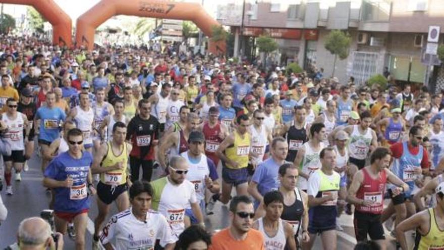 Mil doscientos corredores tomaron la salida.