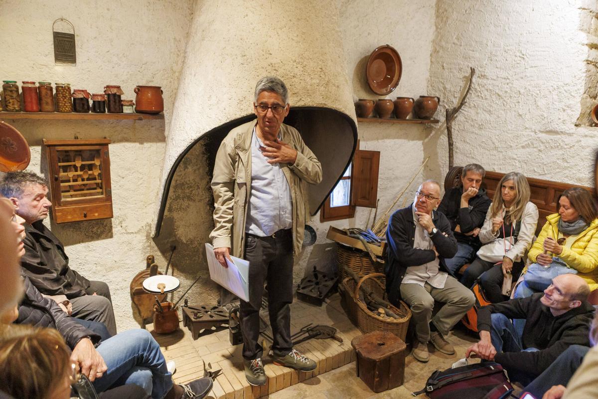 Visita a la Casa de la Culla, en imatges