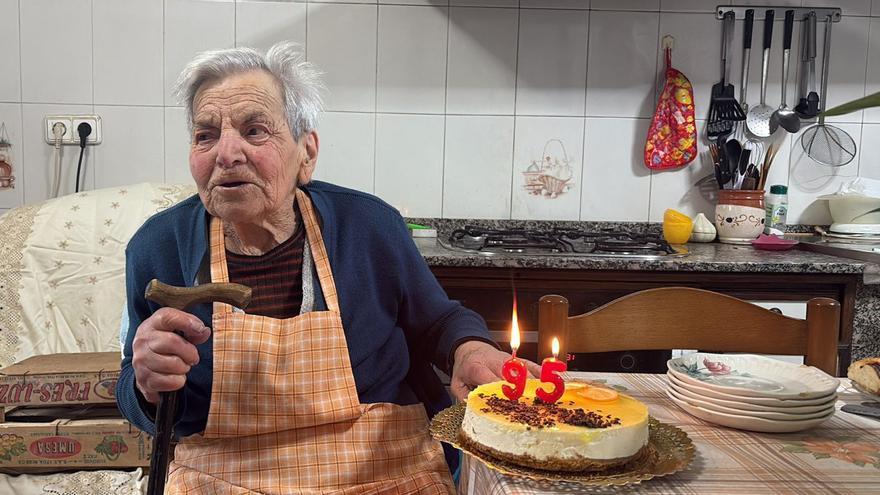 Bienvenida República sopla 95 velas