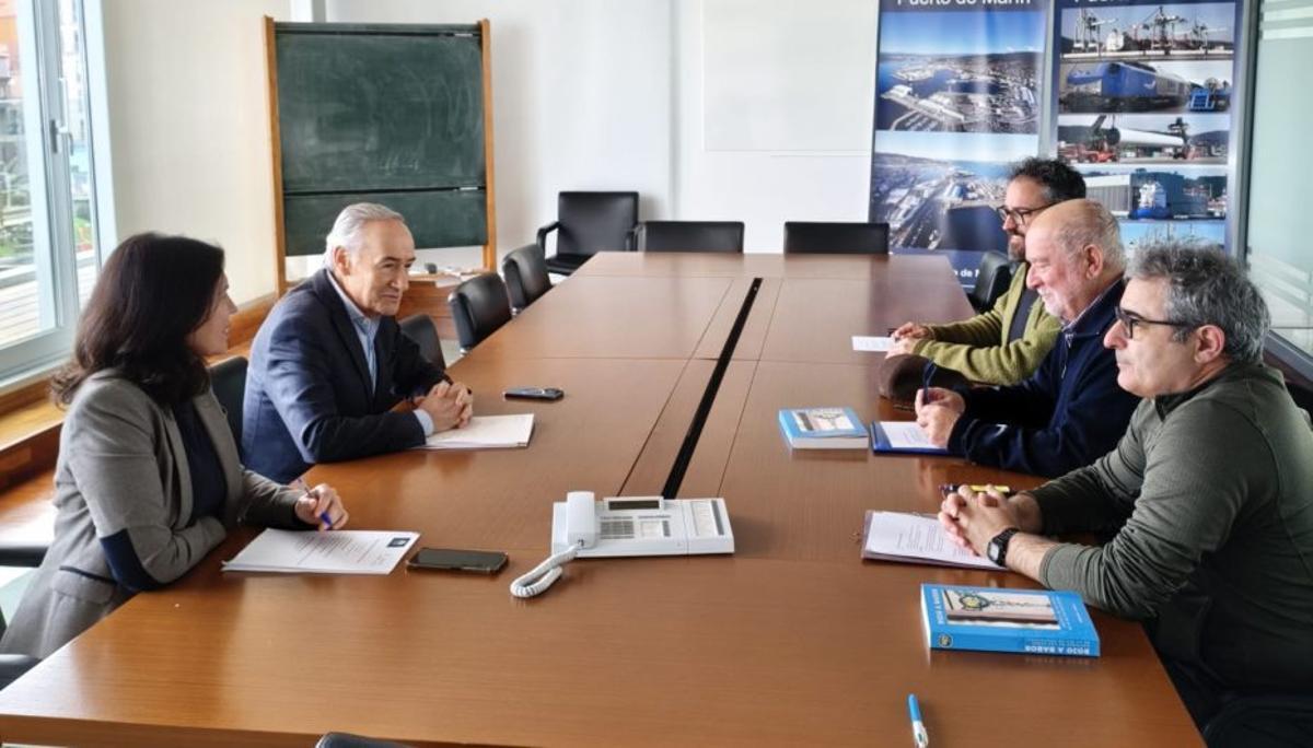 Reunión de ayer en el Puerto. | FDV