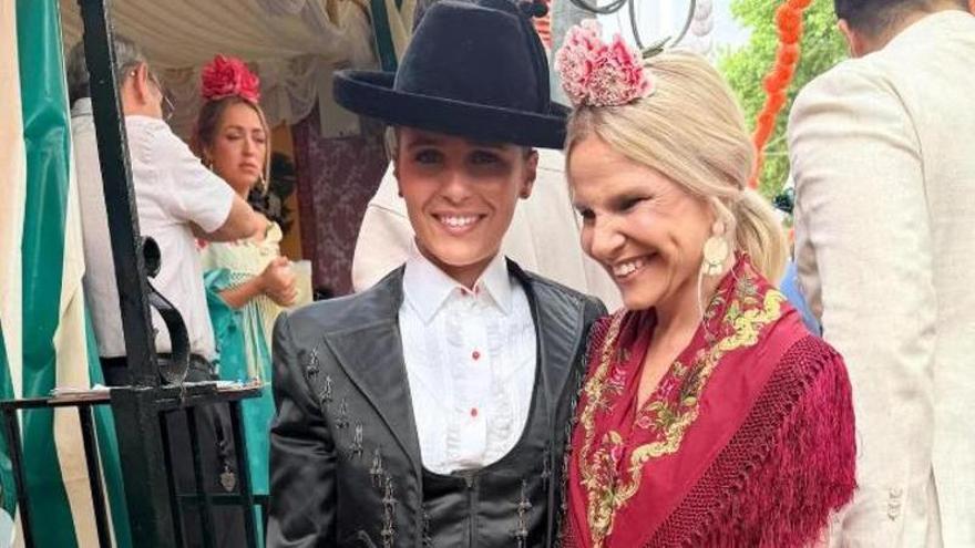 El homenaje de Tana Rivera a su abuela Cayetana en la Feria de Abril: "Se me cae la baba"