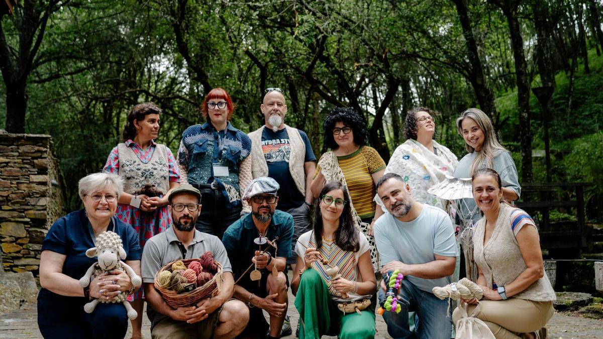 Los participantes en el Paseo, en una foto de familia.