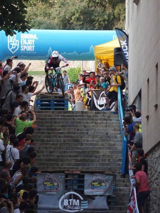 Un moment de l''Urban Downhill Show a la Pujada Sant Domènec