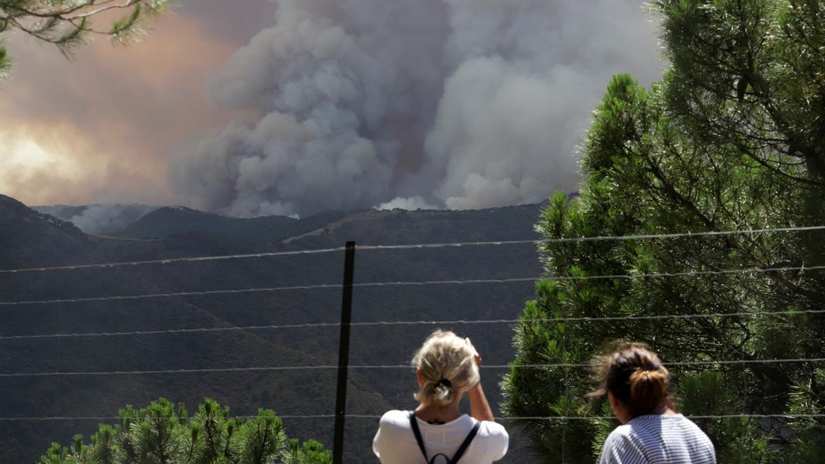 Incendio en Sierra Bermeja iniciado en Pujerra