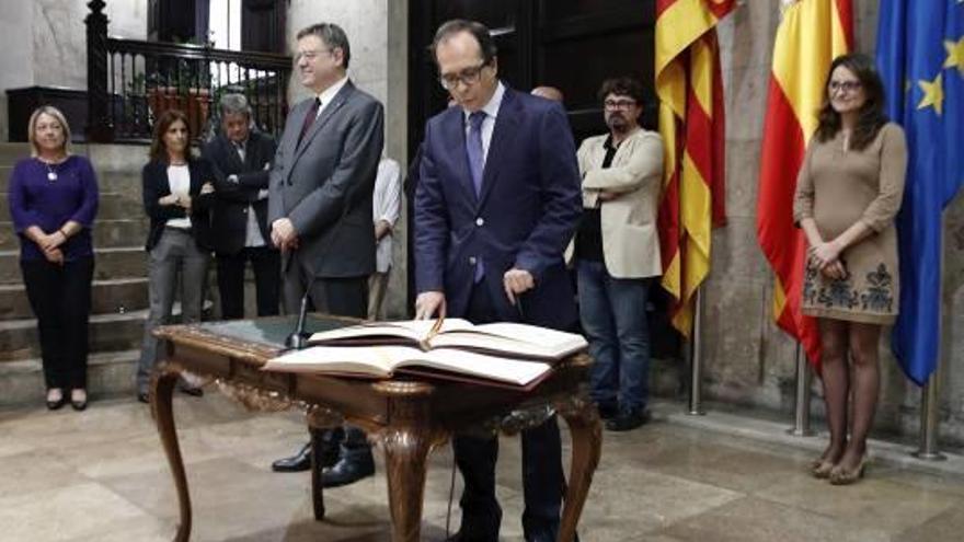 El nuevo presidente de la Corporació de Mitjans durante su toma de posesión en Valencia.