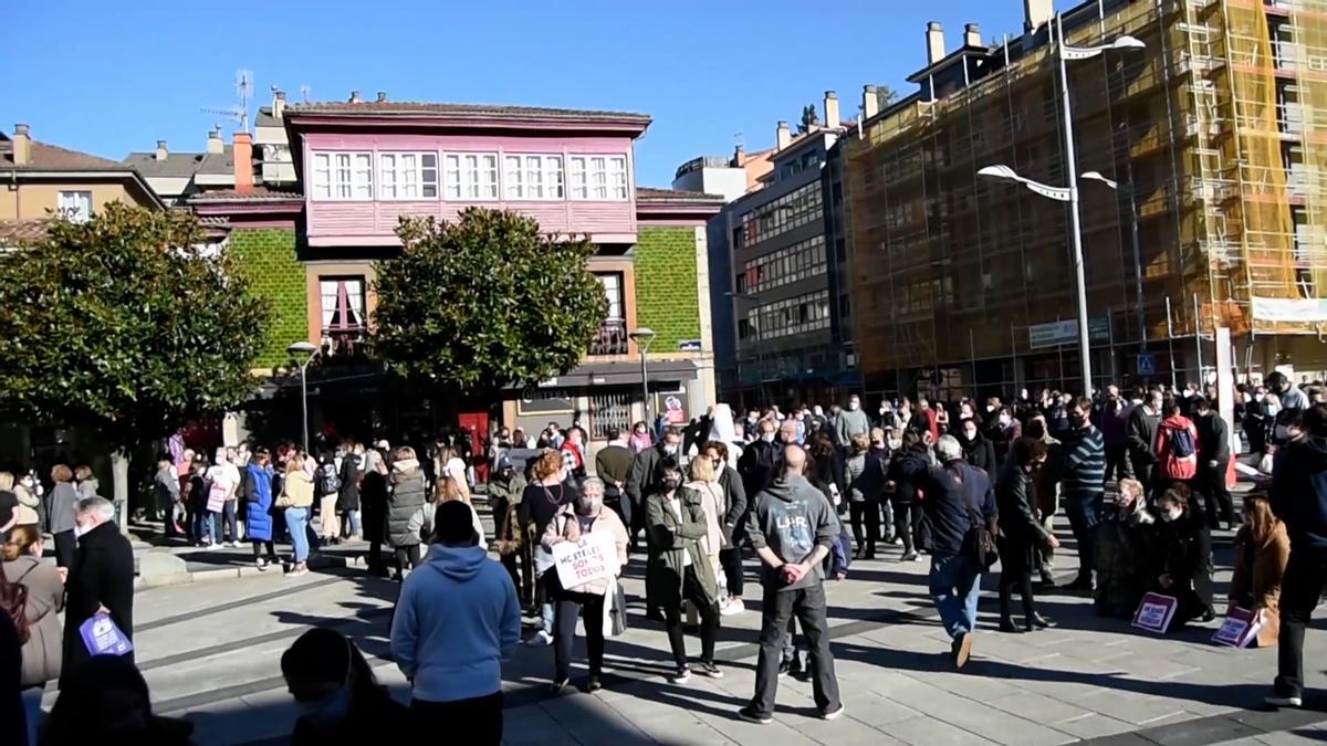 Un momento de la concentración en Mieres