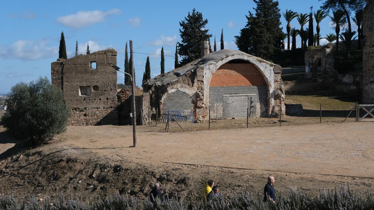 Ermitas de la alcazaba de Badajoz, en ruinas y tapiadas para evitar actos vandálicos.