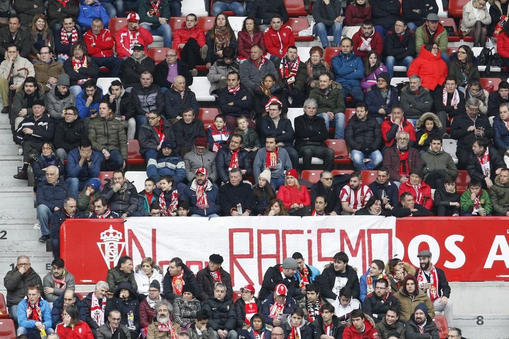 El partido entre el Real Sporting y el Numancia, en imágenes