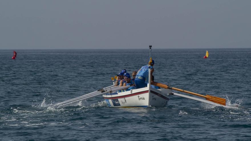 La XI Liga Provincial de Barcas de Jábegas llega a El Palo